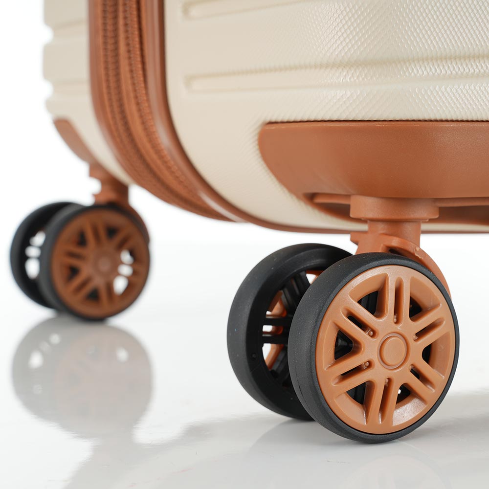 Set of 4-Piece Expandable Lightweight Suitcase with Packing Cubes TSA Lock and Spinner Wheels - Cream