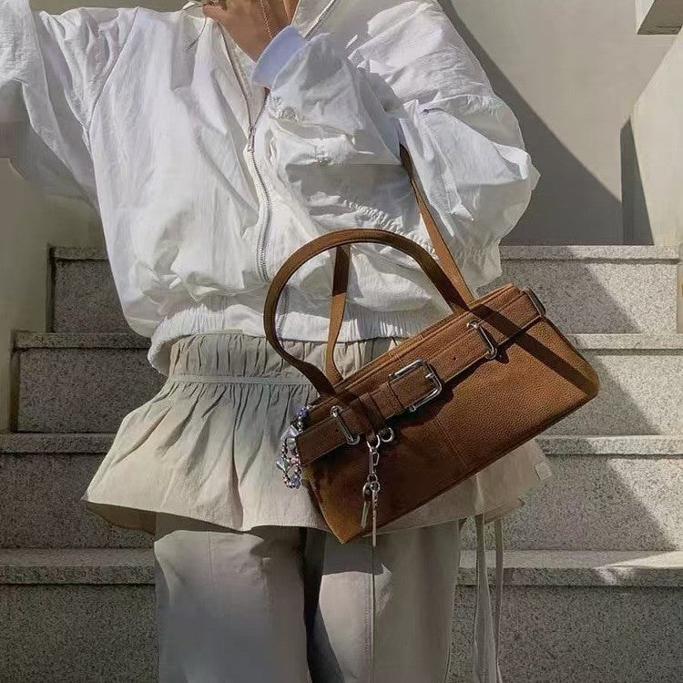 Small niche design bag, internet famous single shoulder handbag, underarm bag, belt buckle, Japanese women's bag